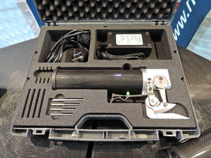 Professionelle Akkuschere ELAXA - leichteste Maschine am Markt Composite